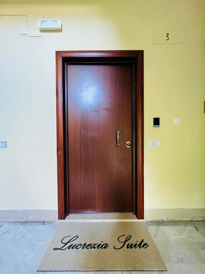 Yourhome - Lucrezia Suites Сорренто Екстер'єр фото