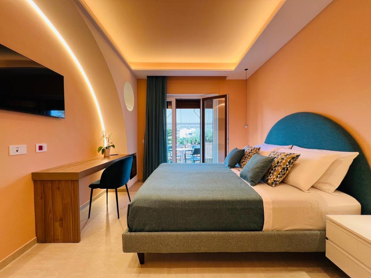 Yourhome - Lucrezia Suites Сорренто Екстер'єр фото
